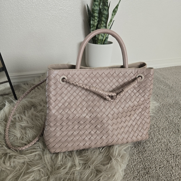 QUINCE Handwoven Satchel - Picture 4 of 9